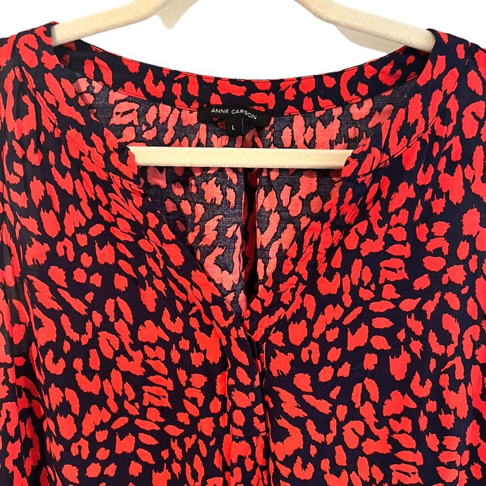Women's Anne Carson Sleeveless V-neck Leopard Print Blouse Size Large - Picture 3 of 4